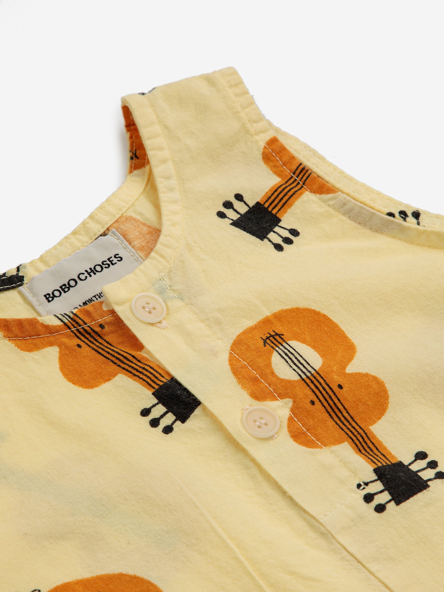 ACOUSTIC GUITAR ALL OVER WOVEN PLAYSUIT