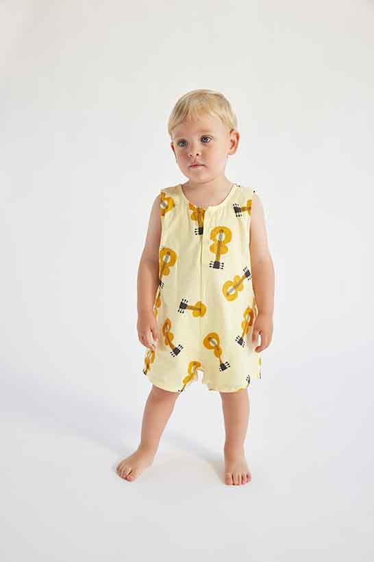 ACOUSTIC GUITAR ALL OVER WOVEN PLAYSUIT