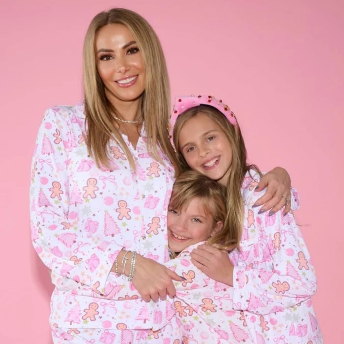 SWEET HOLIDAY WISHES PAJAMA SET FOR MOMS